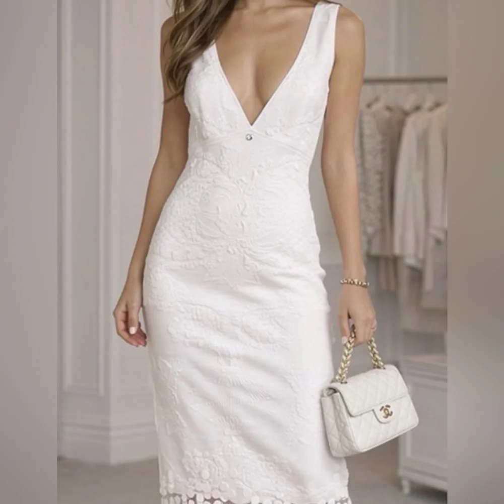 Vintage CHANEL 2006 Cruise White Jacquard Knit Midi Dress